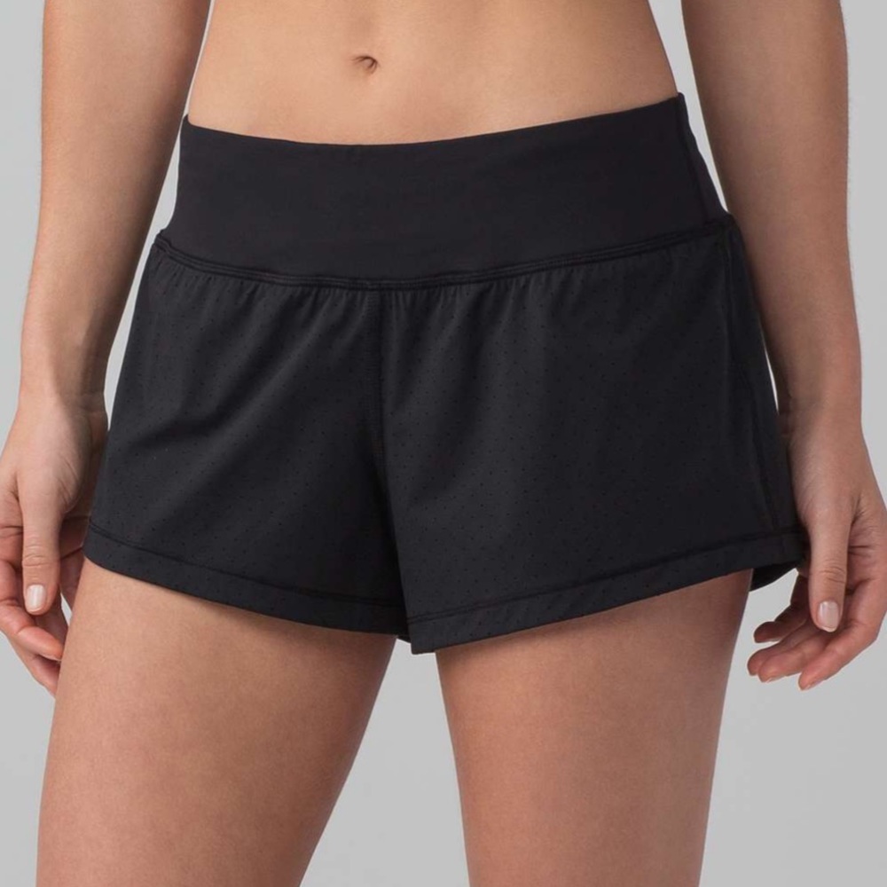 Lululemon Final Lap Short (2.5")
